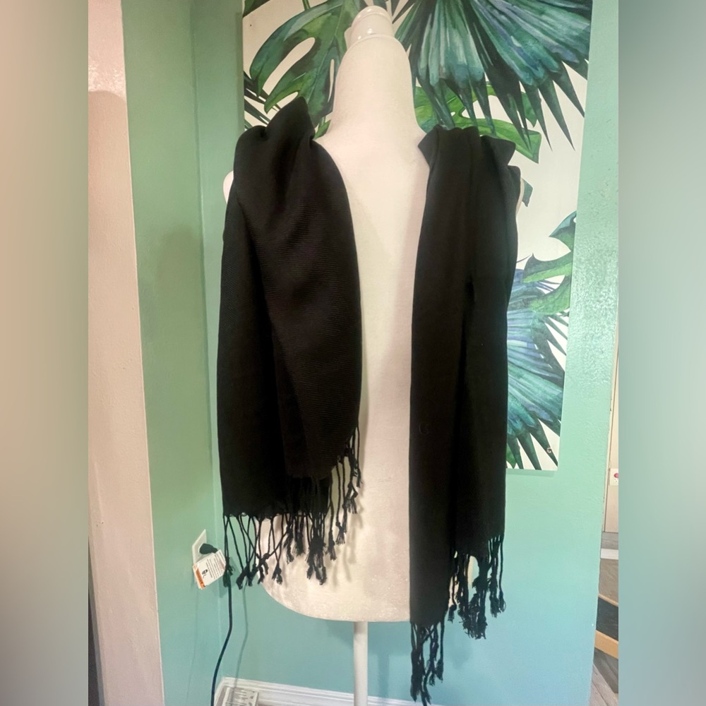 ☕️📓No Label Versatile Unisex Black Scarf👓🐦‍⬛